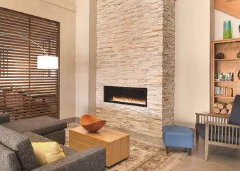 Country Inn & Suites by Radisson, Galena, IL hotel thumbnail 3
