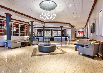 DoubleTree by Hilton Chicago - Alsip hotel thumbnail 2