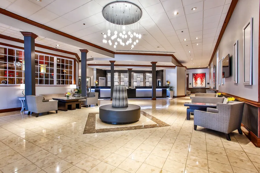 DoubleTree by Hilton Chicago - Alsip hotel detail image 2