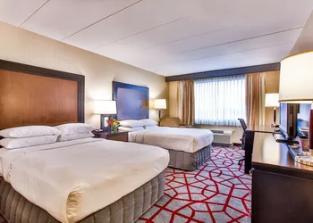 DoubleTree by Hilton Chicago - Alsip hotel thumbnail 8