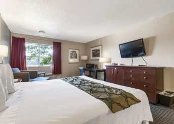 Heritage Inn Express Hayward hotel thumbnail 5