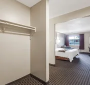 Heritage Inn Express Hayward hotel detail image 7