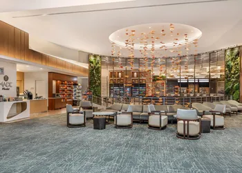 Hilton Grand Vacations Club Chicago Magnificent Mile hotel thumbnail 2