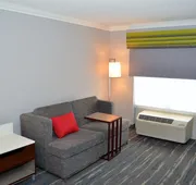 Hampton Inn & Suites Chicago/Hoffman Estates hotel detail image 7