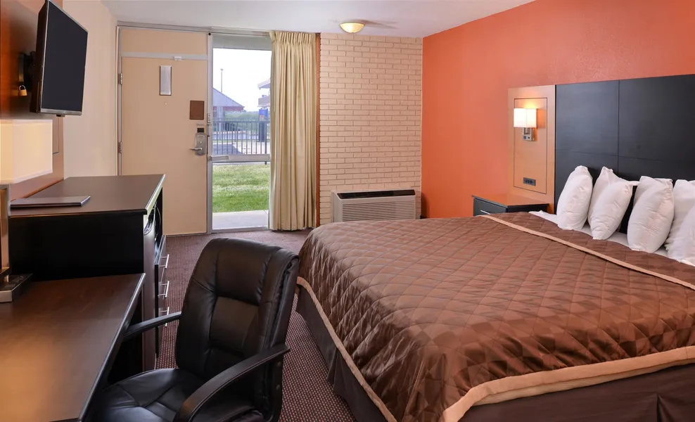 Americas Best Value Inn Collinsville St. Louis hotel detail image 6