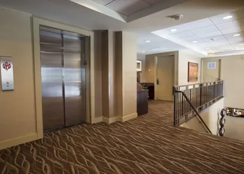 Executive Hotel Pacific hotel thumbnail 3
