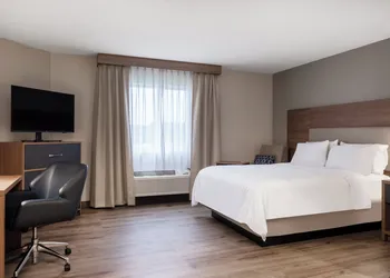 Candlewood Suites Rockford by IHG hotel thumbnail 7