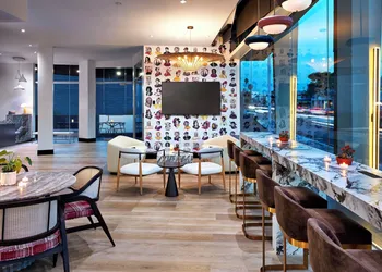Elan Hotel hotel thumbnail 3