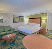 La Quinta Inn & Suites by Wyndham Orlando I Drive/Conv Ctr hotel detail image 5