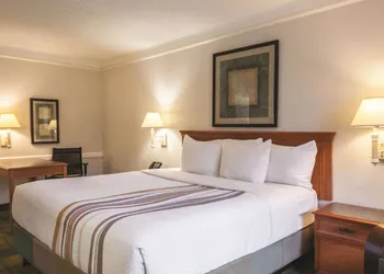La Quinta Inn by Wyndham New Orleans West Bank / Gretna hotel thumbnail 8