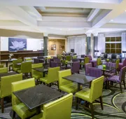 La Quinta Inn & Suites by Wyndham St. Louis Westport hotel detail image 3