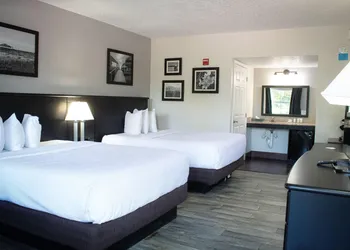 La Quinta Inn by Wyndham Cocoa Beach-Port Canaveral hotel thumbnail 5