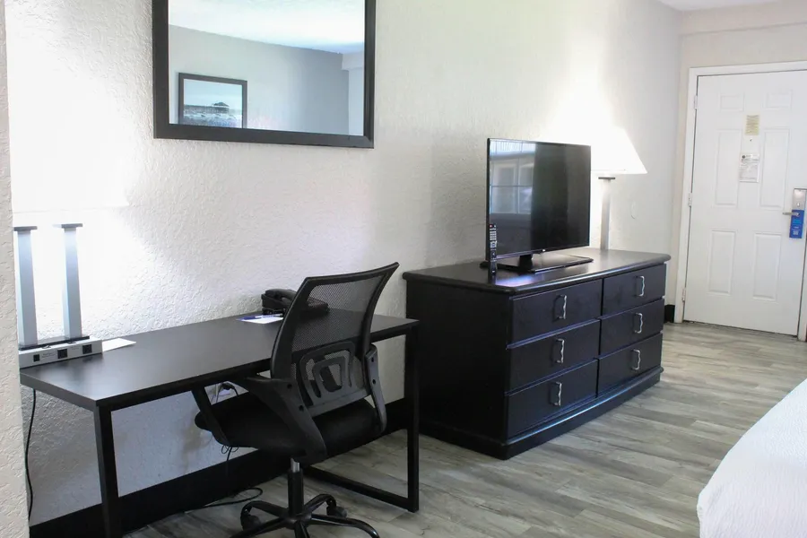 La Quinta Inn by Wyndham Cocoa Beach-Port Canaveral hotel detail image 6