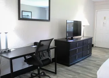La Quinta Inn by Wyndham Cocoa Beach-Port Canaveral hotel thumbnail 6