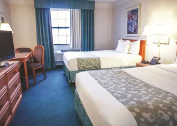 La Quinta Inn by Wyndham Moline Airport hotel thumbnail 6