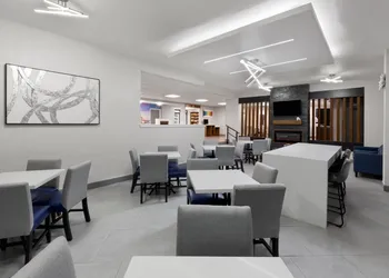 La Quinta Inn & Suites by Wyndham Houston Stafford Sugarland hotel thumbnail 5
