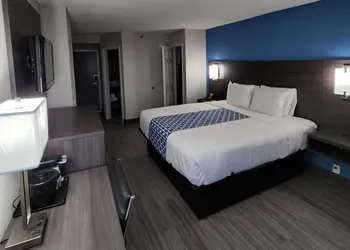 La Quinta Inn & Suites by Wyndham Houston Stafford Sugarland hotel thumbnail 7