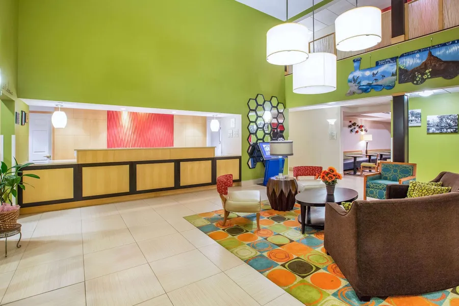 La Quinta Inn & Suites by Wyndham North Platte hotel detail image 2