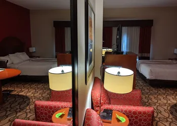 La Quinta Inn & Suites by Wyndham North Platte hotel thumbnail 3