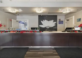 Howard Johnson by Wyndham Sacramento Downtown hotel thumbnail 2