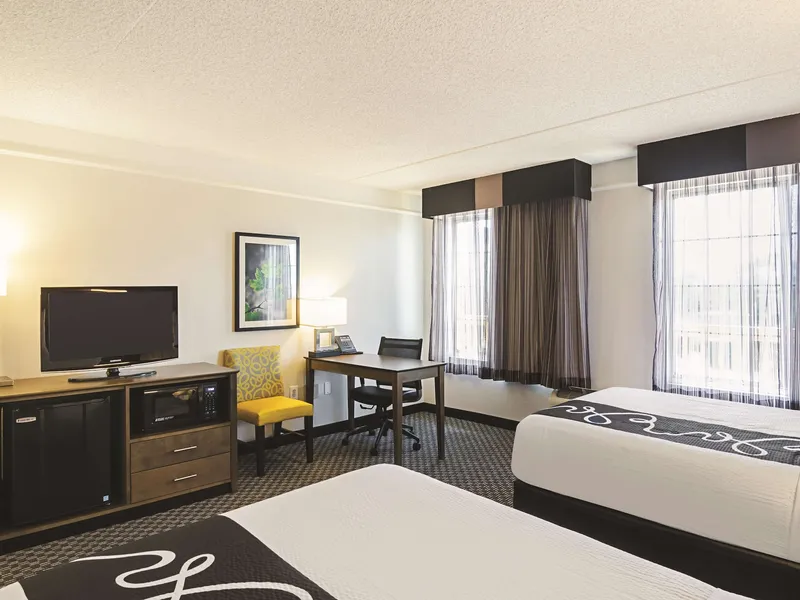 La Quinta Inn & Suites by Wyndham Denver Tech Center hotel detail image 6