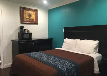 Crenshaw Inn Motel hotel thumbnail 2