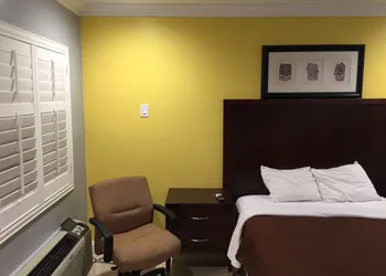 Crenshaw Inn Motel hotel thumbnail 6