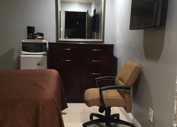 Crenshaw Inn Motel hotel thumbnail 7