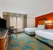 La Quinta Inn & Suites by Wyndham Lakeland West hotel detail image 5