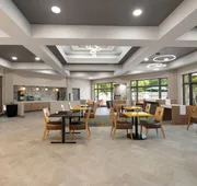 La Quinta Inn & Suites by Wyndham Raleigh Cary hotel detail image 3