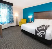 La Quinta Inn & Suites by Wyndham Tampa Brandon Regency Park hotel detail image 3