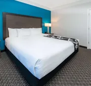 La Quinta Inn & Suites by Wyndham Tampa Brandon Regency Park hotel detail image 7
