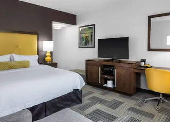 Hampton Inn & Suites Los Angeles/Hollywood hotel thumbnail 8
