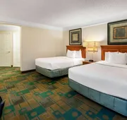 La Quinta Inn & Suites by Wyndham Phoenix West Peoria hotel detail image 7