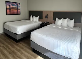 La Quinta Inn & Suites by Wyndham Jacksonville Butler Blvd hotel thumbnail 3