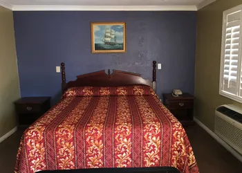 Hyde Park hotel thumbnail 5