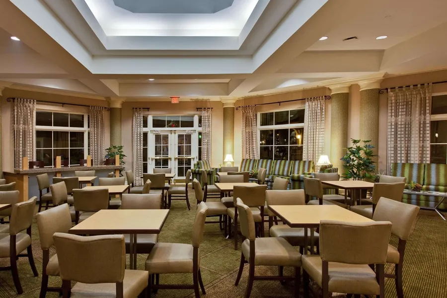La Quinta Inn & Suites by Wyndham USF (Near Busch Gardens) hotel detail image 2