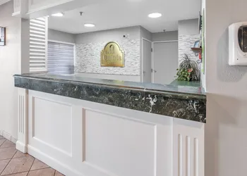 La Quinta Inn by Wyndham Cleveland Independence hotel thumbnail 2