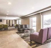 La Quinta Inn & Suites by Wyndham Cleveland - Airport North hotel detail image 5