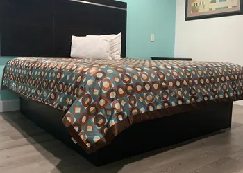 Budget Motel hotel thumbnail 3