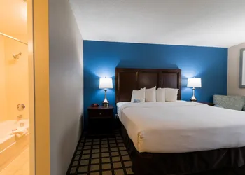 Baymont by Wyndham Detroit Airport/Romulus hotel thumbnail 6