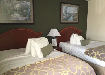 Baymont by Wyndham Janesville hotel thumbnail 3