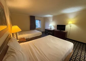 Norwood Inn & Suites by BlissPoint Post Rd Indianapolis hotel thumbnail 3