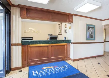 Baymont by Wyndham Detroit/Roseville hotel thumbnail 2