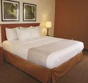 La Quinta Inn & Suites by Wyndham Lakeland East hotel detail image 5