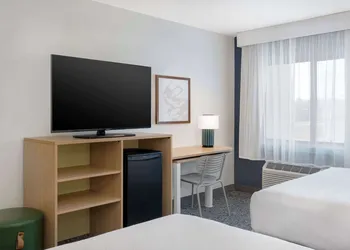 Spark by Hilton Savannah Midtown hotel thumbnail 6