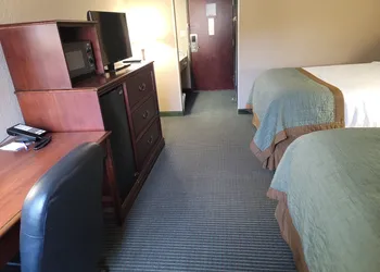 Bay Mountain Inn hotel thumbnail 7