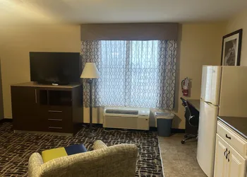 Baymont by Wyndham Ft. Leonard/Saint Robert hotel thumbnail 6