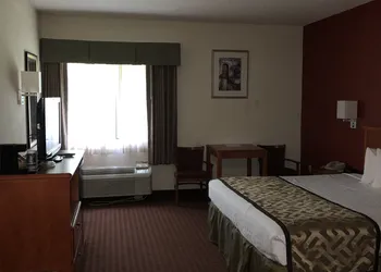 Millennium Inn hotel thumbnail 8