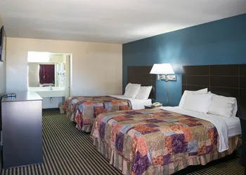 Countryside Inn hotel thumbnail 6